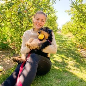 Meet your Posher, Cate